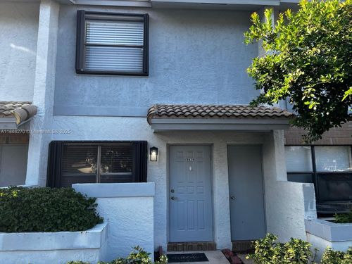 42-6-9829 Riverside Dr, Coral Springs, FL, 33071-6895 | Card Image