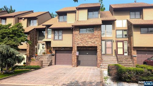 37 Ross Rd, Wallington, NJ, 07057-1648 | Card Image