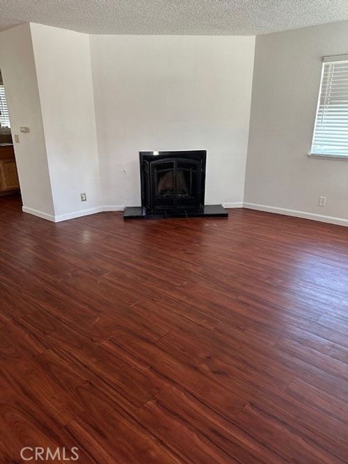 a-20289 Thunderbird, Apple Valley, CA, 92307 | Card Image