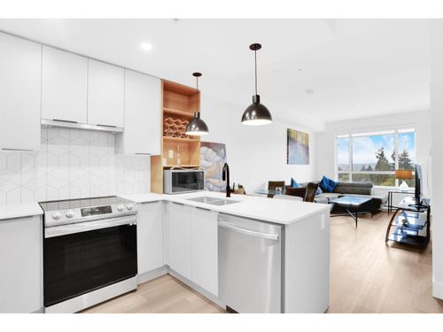 611-10778 138 St, Surrey, BC, V3T0S5 | Card Image