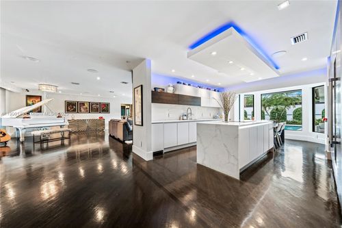5820 Palm Tree Rd, Plantation, FL, 33317-2566 | Card Image