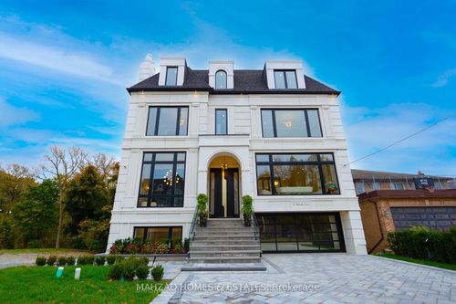 21 Birch Ave, Richmond Hill, ON, L4C6C4 | Card Image