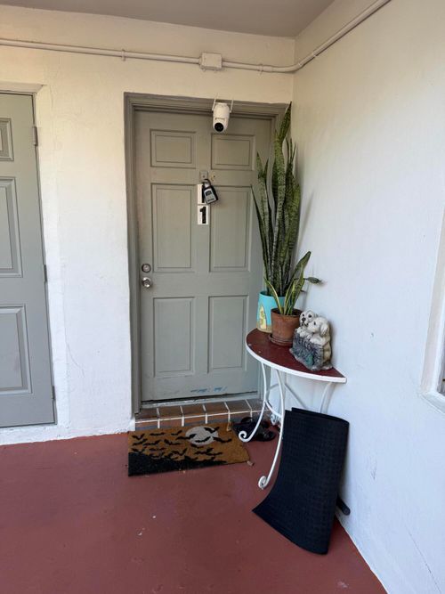 apt-1i-3100 Coral Springs Dr, Coral Springs, FL, 33065-3809 | Card Image
