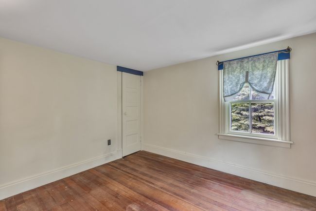 Closet in Primary | Image 34