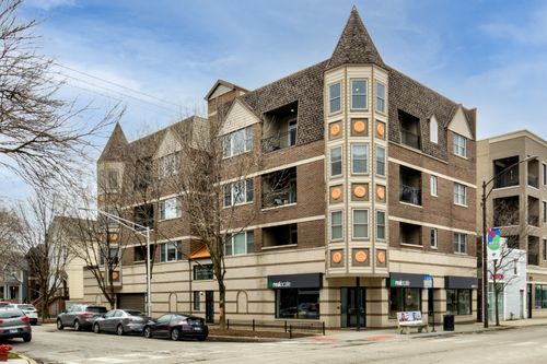 2n-3150 Oakley Ave, Chicago, IL, 60618-6408 | Card Image