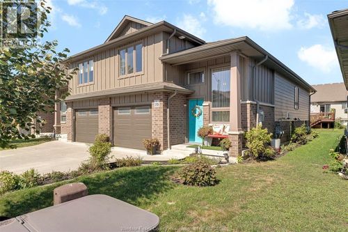 11926 Maitland Ave, Windsor, ON, N8P0B9 | Card Image
