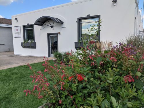 1315 Healy St, Kalamazoo, MI, 49048-4102 | Card Image