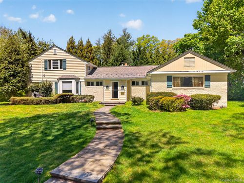 77 Merrivale Rd, Great Neck, NY, 11020-1815 | Card Image