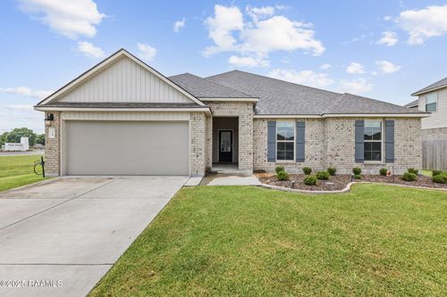 110 Belle Dr, Breaux Bridge, LA, 70517 | Card Image