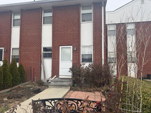 apt-a12-15 Madison St, Norwalk, CT, 06854-2878 | Card Image