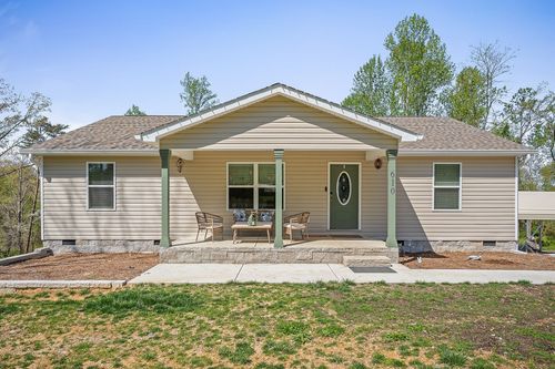 610 Sunset Point Rd, Mcminnville, TN, 37110-4906 | Card Image