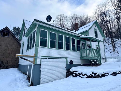217 Clyde St, Newport, VT, 05855-9419 | Card Image