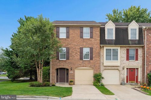 8043 Hollow Reed Ct, FREDERICK, MD, 21701-1504 | Card Image