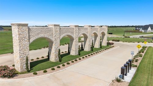 Package Deal The Arches, Lorena, TX, 76655 | Card Image