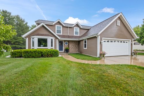 3960 Kings Way, Slinger, WI, 53086-9685 | Card Image