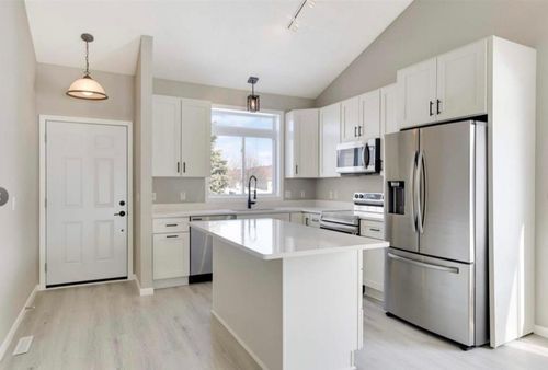 2350 Downing Ave, Shakopee, MN, 55379-4522 | Card Image