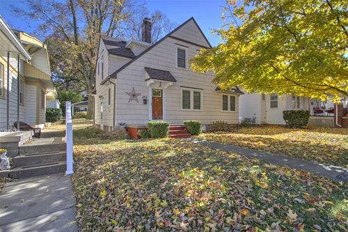 246 N Oakdale Blvd, Decatur, IL, 62522-1920 | Card Image