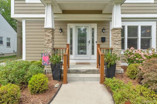 1939 N Connecticut Ave, Royal Oak, MI, 48073-4210 | Card Image