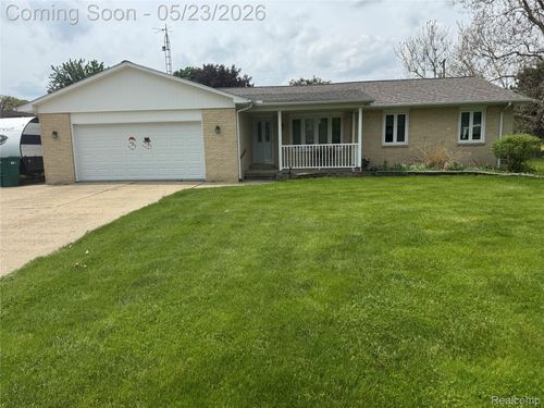 7358 Morrish Rd, Swartz Creek, MI, 48473-7624 | Card Image