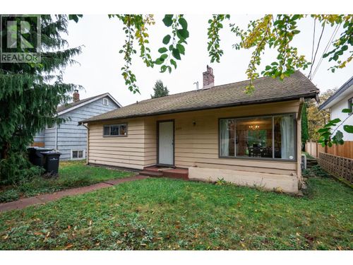 2006 Hamilton St, New Westminster, BC, V3M2P6 | Card Image