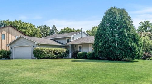 1902 Duck Pond Dr, West Saint Paul, MN, 55118-4447 | Card Image