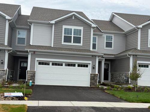 604-604 Cassia Ct, Crystal Lake, IL, 60012-2313 | Card Image
