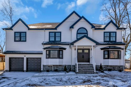 9 Morris Ave, Edison, NJ, 08837-3056 | Card Image