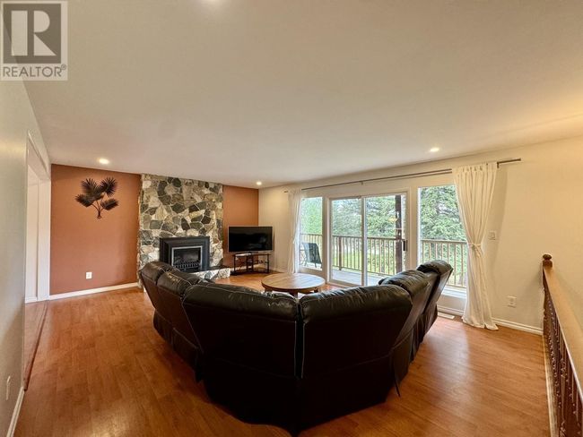 5023 Block Dr, House other with 4 bedrooms, 3 bathrooms and null parking in 108 Mile Ranch BC | Image 17