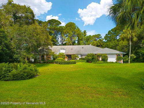 6049 Patricia Pl, WEEKI WACHEE, FL, 34607-2035 | Card Image