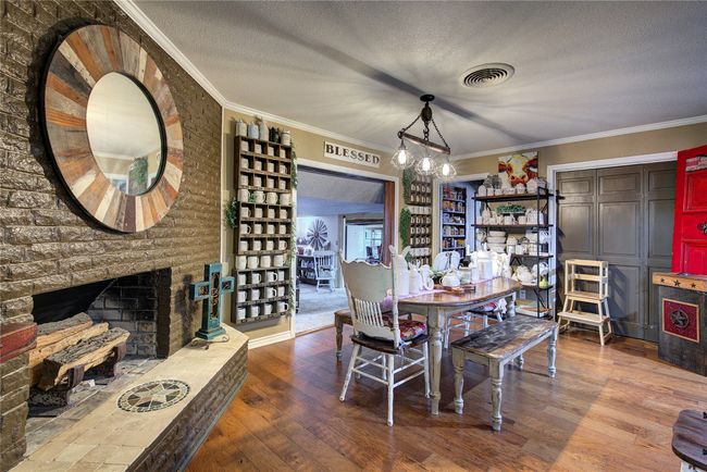17133 Farm Road 1567 W, Home with 2 bedrooms, 1 bathrooms and null parking in Lone Oak TX | Image 17