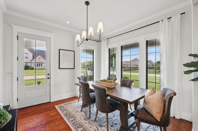 Be ready to entertain in this formal dining room | Image 9