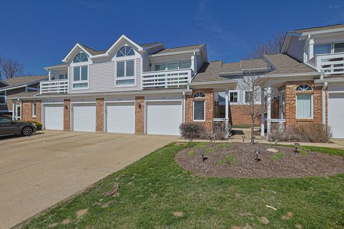 1120 Courtland Dr, Buffalo Grove, IL, 60089-1187 | Card Image