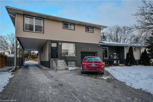2-25 Elgin St N, Cambridge, ON, N1R5G8 | Card Image