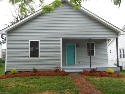 213 E Monmouth St, Winston-Salem, NC, 27127-3007 | Card Image