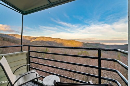 5302-1260 Ski View Drive, Gatlinburg, TN, 37738 | Card Image