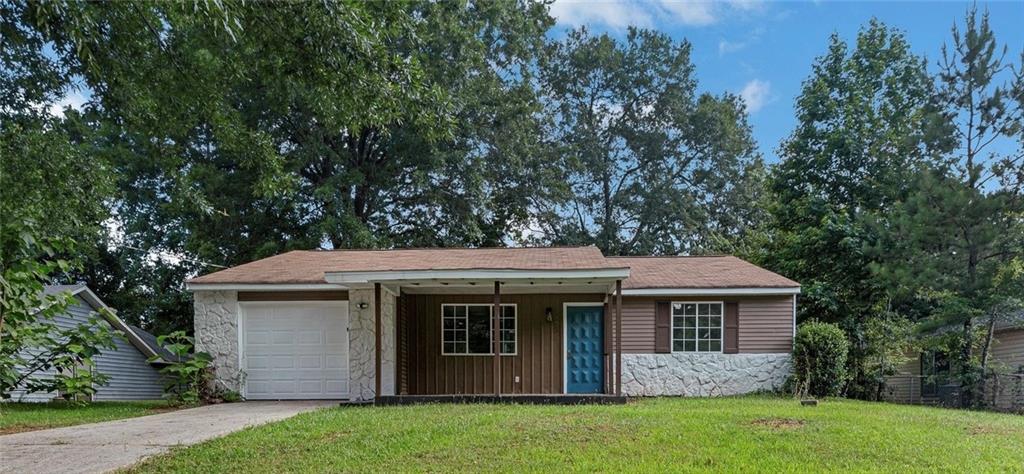 Forest Knoll Dr, Jonesboro, GA 30238