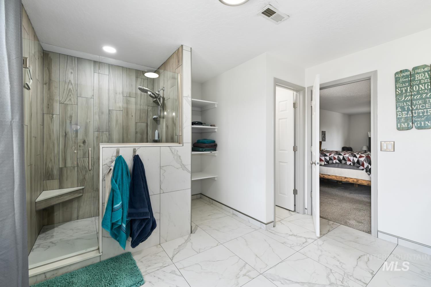 Central Park St, Caldwell, ID 83605