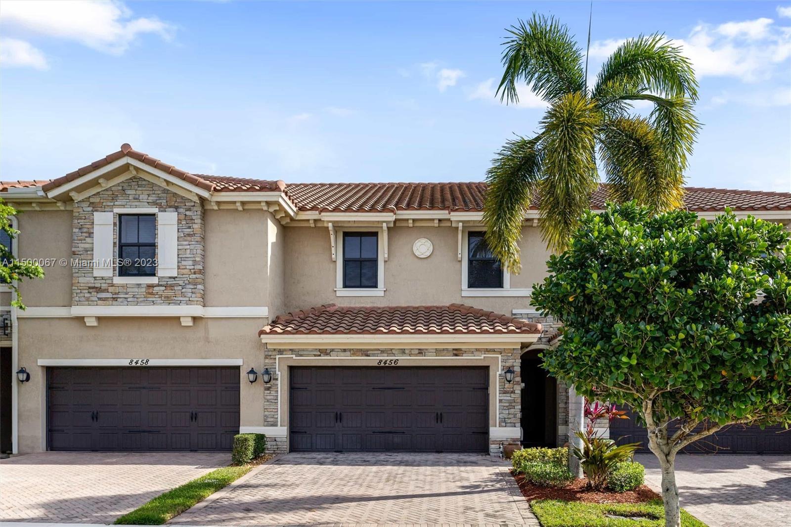 Lake Majesty Ln, Parkland, FL 33076