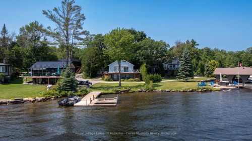 64 Valley Rd, Port Severn, ON, L0K1S0 | Card Image