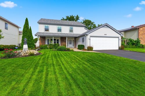 969 E Castlewood Ln, Bartlett, IL, 60103-5082 | Card Image