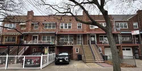 707 E 81st St, Brooklyn, NY, 11236-3515 | Card Image