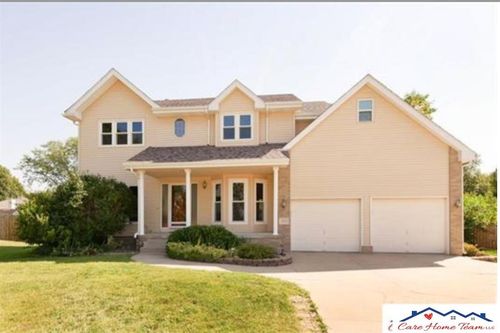 2112 Leigh Circle, Papillion, NE, 68133 | Card Image