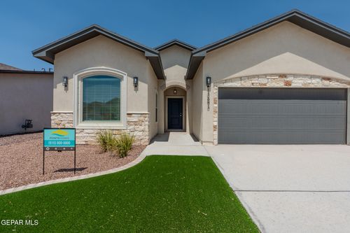 13893 Sky Harbor Ave, Horizon City, TX, 79928-5527 | Card Image