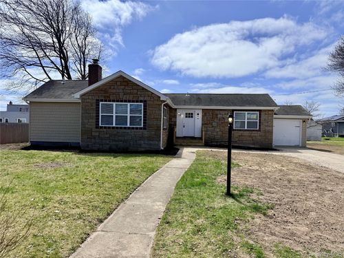 30 Lombardy Dr, Shirley, NY, 11967-4212 | Card Image