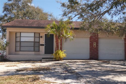 9201 7th St N, St Petersburg, FL, 33702-3065 | Card Image