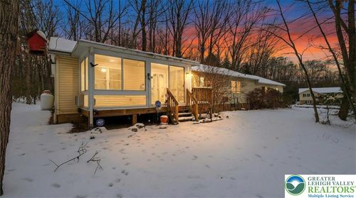 183 Dogwood Ln, Kunkletown, PA, 18058-8030 | Card Image