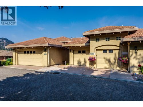 2361 Capistrano Drive, Kelowna, BC, V1V2A6 | Card Image