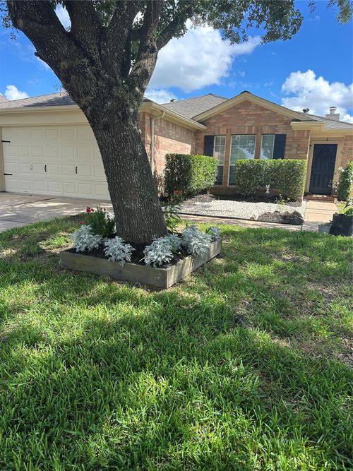 2211 Beacon Light Lane, Fresno, TX, 77545 | Card Image