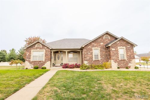 9604 Weatherby St, Mascoutah, IL, 62258-2892 | Card Image