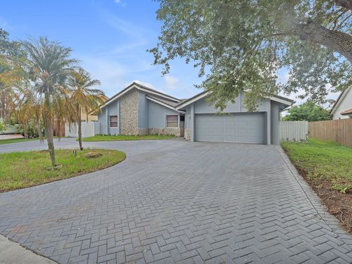 11340 Sw 1st St, Coral Springs, FL, 33071-8176 | Card Image
